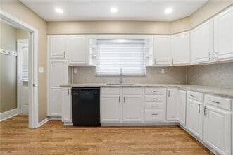 318 E Central Ave in Springboro, OH - Building Photo - Building Photo