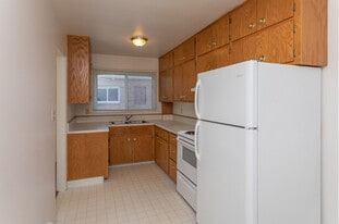 Picasso Square in Moorhead, MN - Building Photo