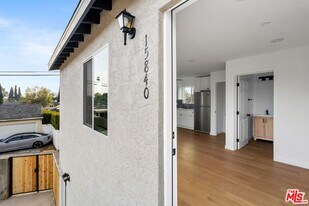 15840 Chatsworth St in Los Angeles, CA - Building Photo