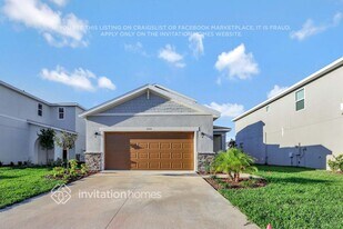 5155 Sea Mist Ln in Zephyrhills, FL - Building Photo