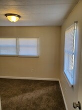 1000 Aaron Ln in Jacksonville, NC - Building Photo - Building Photo