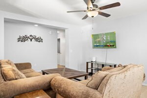 13515 W Fargo Dr in Surprise, AZ - Foto de edificio - Building Photo