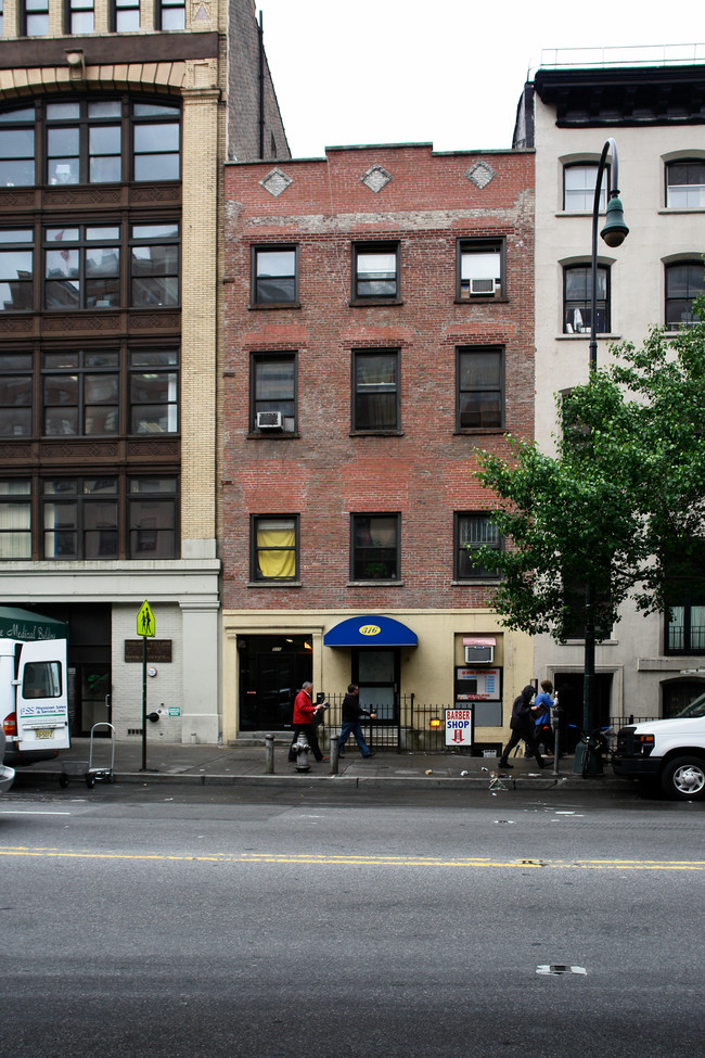 316 West 14th Street in New York, NY - Foto de edificio - Primary Photo