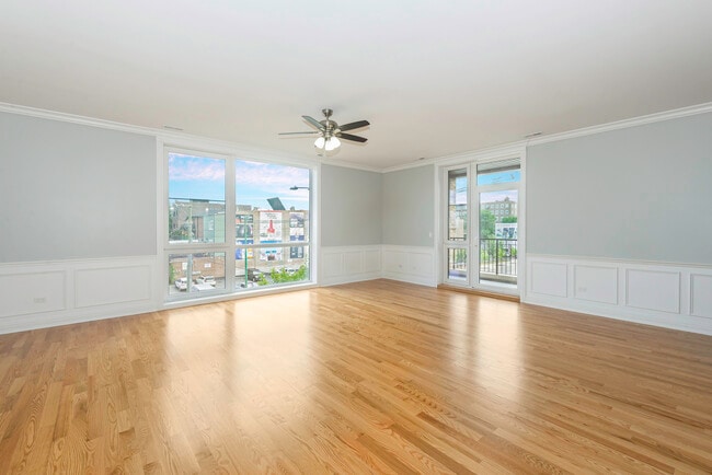 520 N Western Ave in Chicago, IL - Building Photo - Building Photo