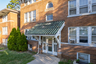 Machen St Apartments in Toledo, OH - Foto de edificio - Building Photo