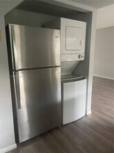 12390 SW 51st Pl in Cooper City, FL - Building Photo - Building Photo