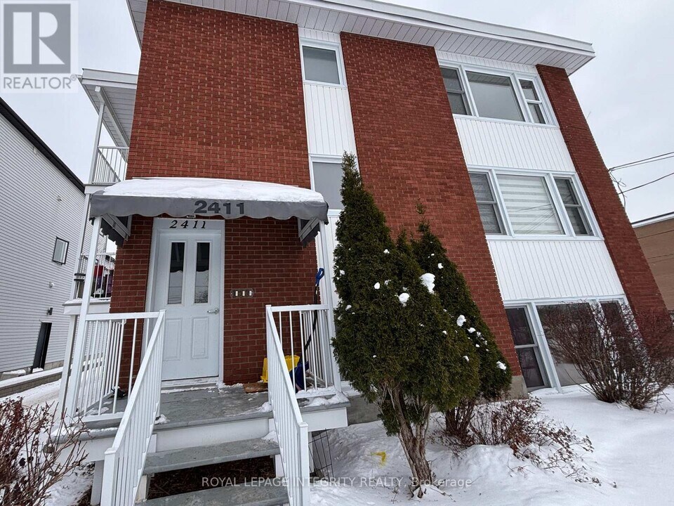 2411 Pagé Rd in Ottawa, ON - Building Photo