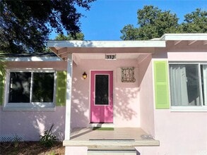 332 Buena Vista Dr S in Dunedin, FL - Building Photo - Building Photo