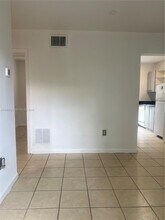 3680 Oak Ave in Miami, FL - Building Photo - Building Photo