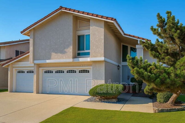 property at 4549 Chantry Ct