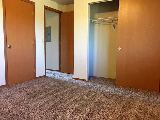 5357 NE Stephens St in Winchester, OR - Building Photo - Building Photo