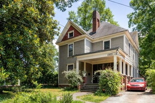 1353 La France Street Northeast in Atlanta, GA - Building Photo