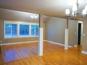 31110 SW Wallowa Ct in Wilsonville, OR - Building Photo - Building Photo