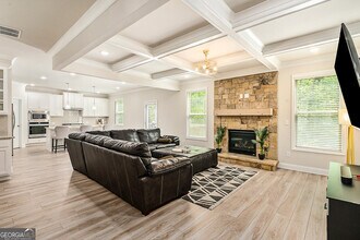 138 Logan Pass Dr in Loganville, GA - Building Photo - Building Photo