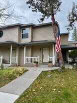 1290 NW Knoxville Blvd in Bend, OR - Building Photo