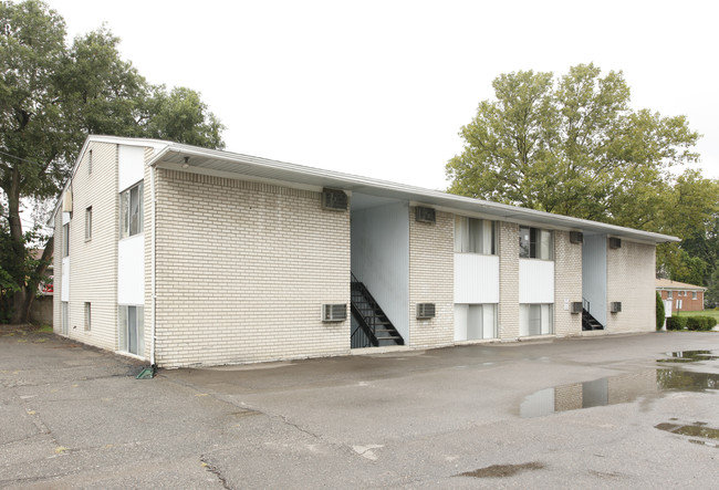 Krauter Apartments in Garden City, MI - Foto de edificio - Building Photo