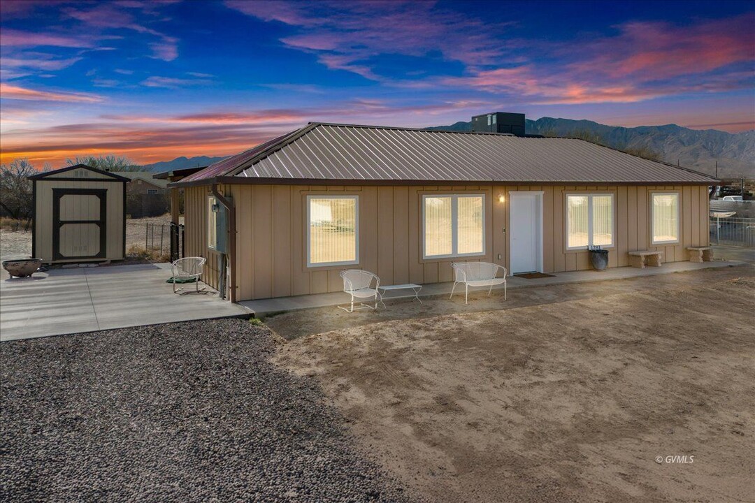 1781 S Robinson Ranch Rd in Thatcher, AZ - Building Photo