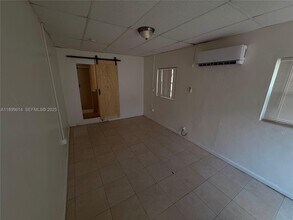 1012 N 24th Ave in Hollywood, FL - Building Photo - Building Photo