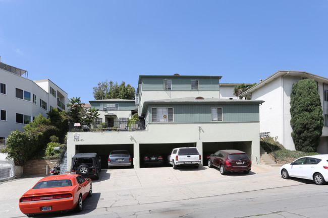 679-685 Levering Ave in Los Angeles, CA - Building Photo - Building Photo