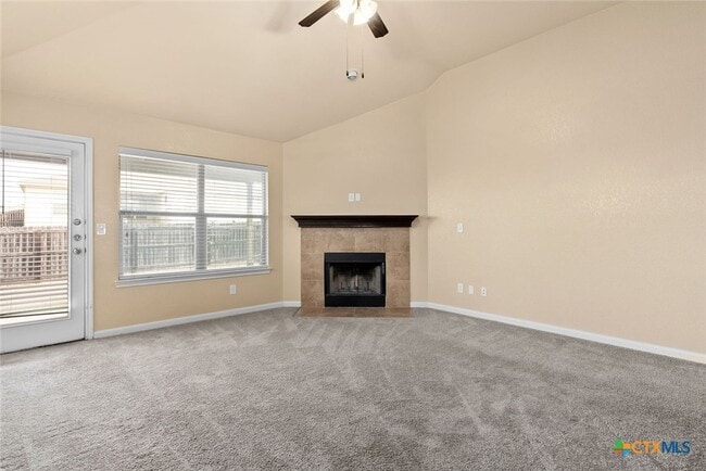 2707 Camp Dr in Killeen, TX - Foto de edificio - Building Photo