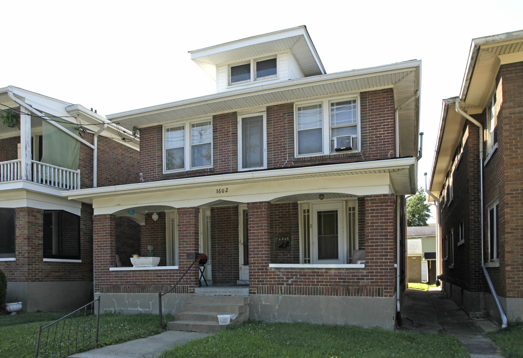 1602 Stevens Ave in Louisville, KY - Foto de edificio