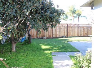 41 San Carlos Ct in Pittsburg, CA - Building Photo - Building Photo