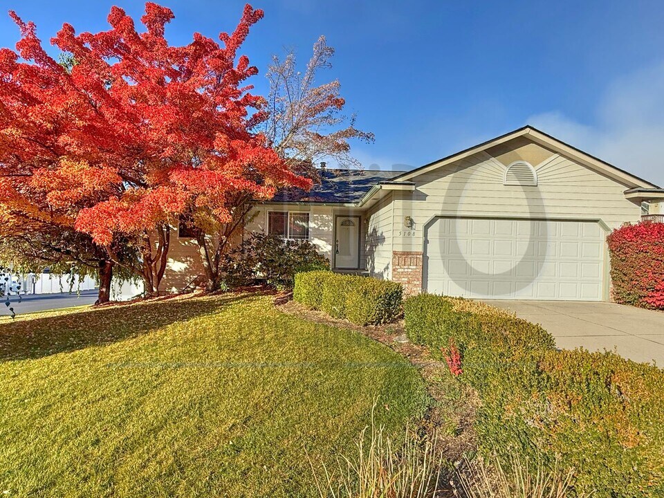 5108 W Conestoga Ln in Spokane, WA - Building Photo