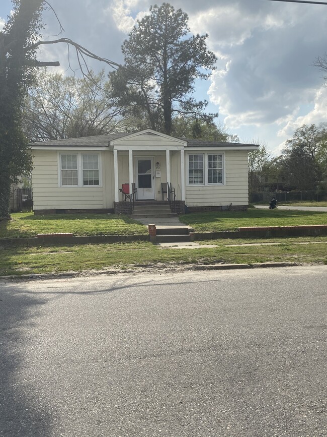 property at 302 Elm St