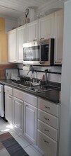3015 Seville St, Unit 4 in Fort Lauderdale, FL - Building Photo - Building Photo