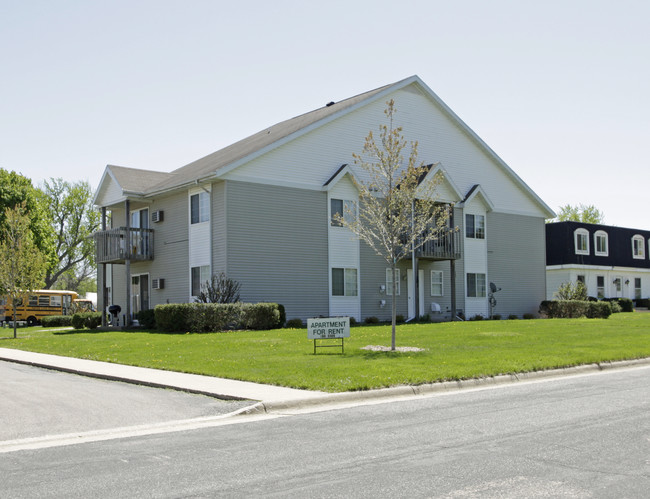 Orfordville Meadows in Orfordville, WI - Foto de edificio - Building Photo