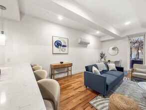 236 W Thompson St in Philadelphia, PA - Building Photo - Building Photo