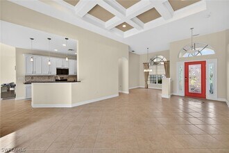 25080 Divot Dr in Bonita Springs, FL - Building Photo - Building Photo