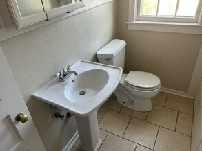 208 Circular Rd, Unit 4 in Florence, AL - Building Photo - Building Photo