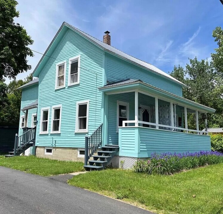 178 Carroll St, Unit 178 in Keene, NH - Building Photo