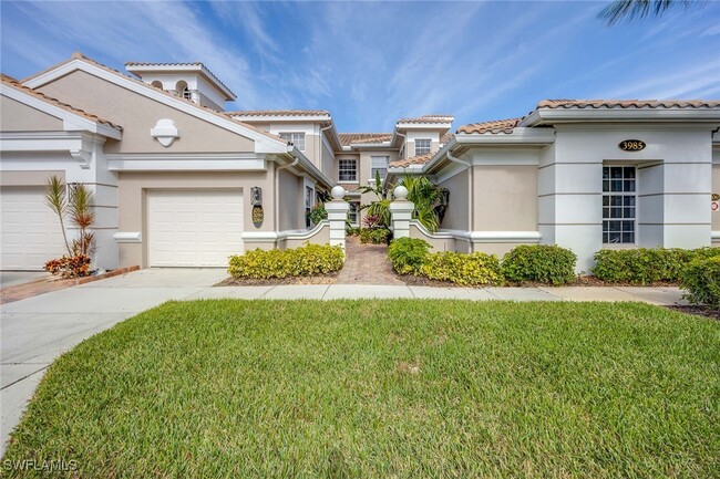 3985 Deer Crossing Ct in Naples, FL - Foto de edificio - Building Photo