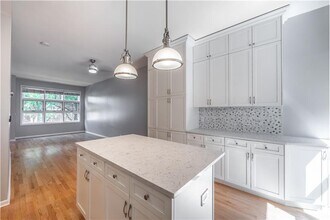 855 W Erie St in Chicago, IL - Building Photo - Building Photo