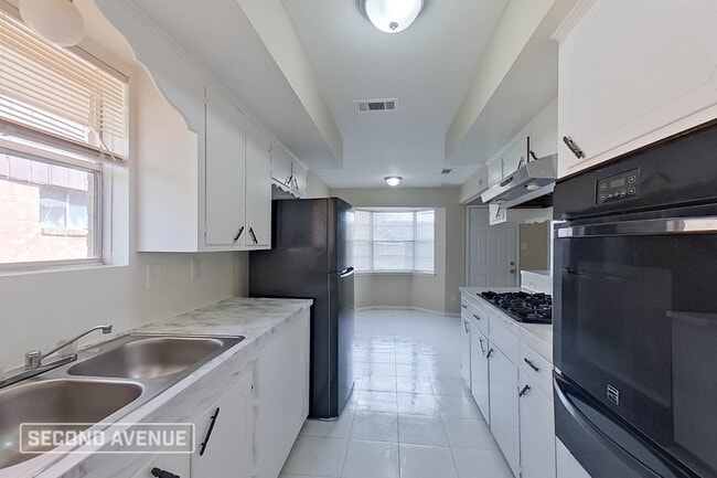 9702 Hillis St in Houston, TX - Building Photo - Building Photo