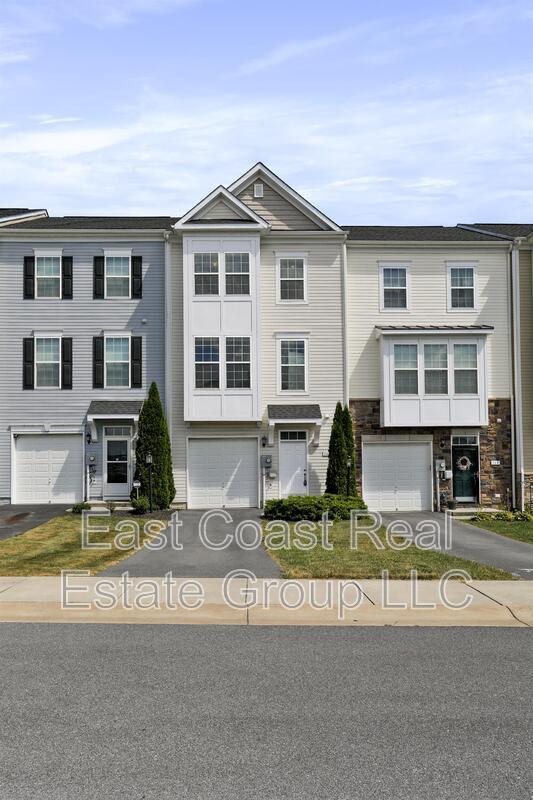 161 Kensington Terrace in Martinsburg, WV - Building Photo - Building Photo