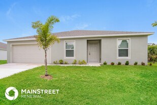 3270 Hale Ave in Palm Bay, FL - Building Photo