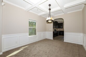 110 Trevers Lake Dr in Covington, GA - Building Photo - Building Photo