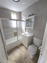 252 E 46th St in Brooklyn, NY - Building Photo - Building Photo