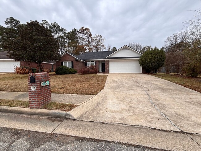 property at 4425 Shamrock Glen