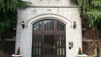 209 Prospect St Apartments