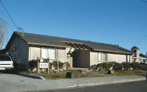 518 Hendley St in Santa Rosa, CA - Building Photo