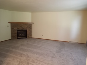 W3183 Westowne Ct in Appleton, WI - Building Photo - Building Photo