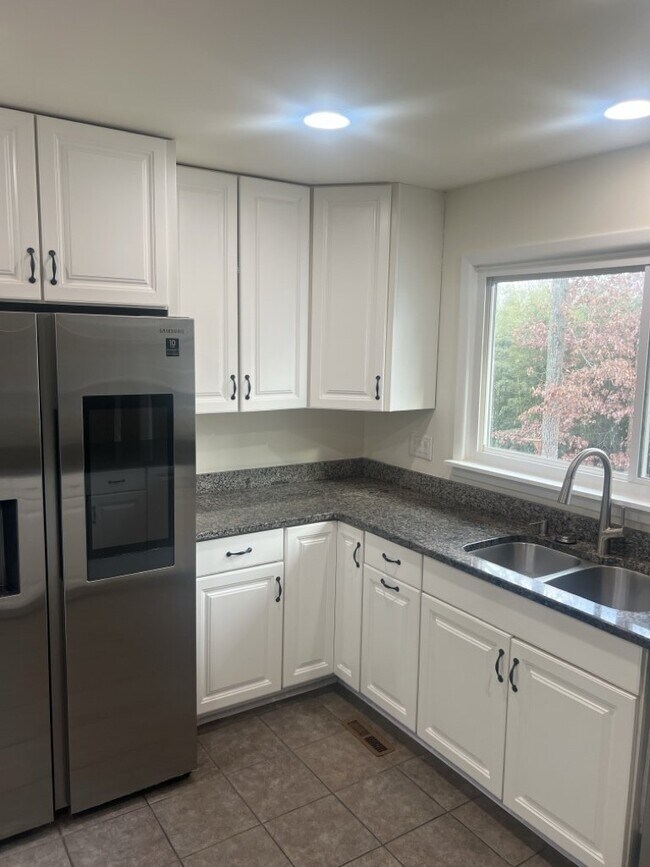 1119 Aquia Dr in Stafford, VA - Building Photo - Building Photo