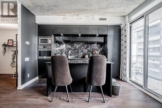 88-2388 Blue Jays Way in Toronto, ON - Building Photo - Building Photo