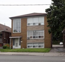 873-875 Ossington Ave in Toronto, ON - Building Photo
