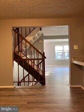 8104 Willowdale Ct in Springfield, VA - Building Photo - Building Photo