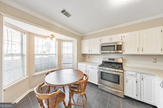 2045 Fairways Ct in Kennesaw, GA - Building Photo - Building Photo